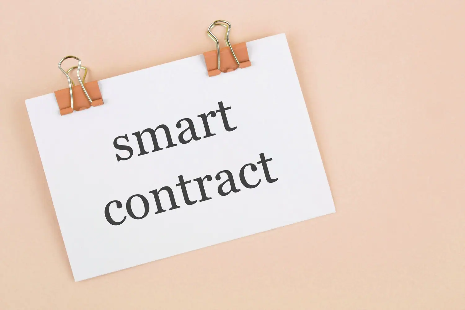 Smart kontrakty w świecie kryptowalut - przewodnik dla początkujących