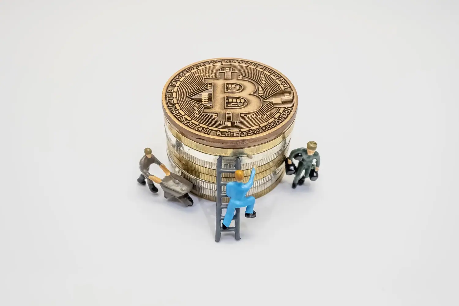 Proof of Stake vs Proof of Work - różnice w konsensusie blockchain
